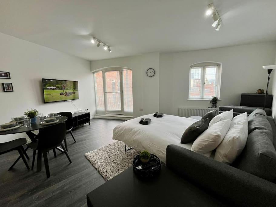 Elegant Belfast City Centre Apt Walk Everywhere Exterior foto